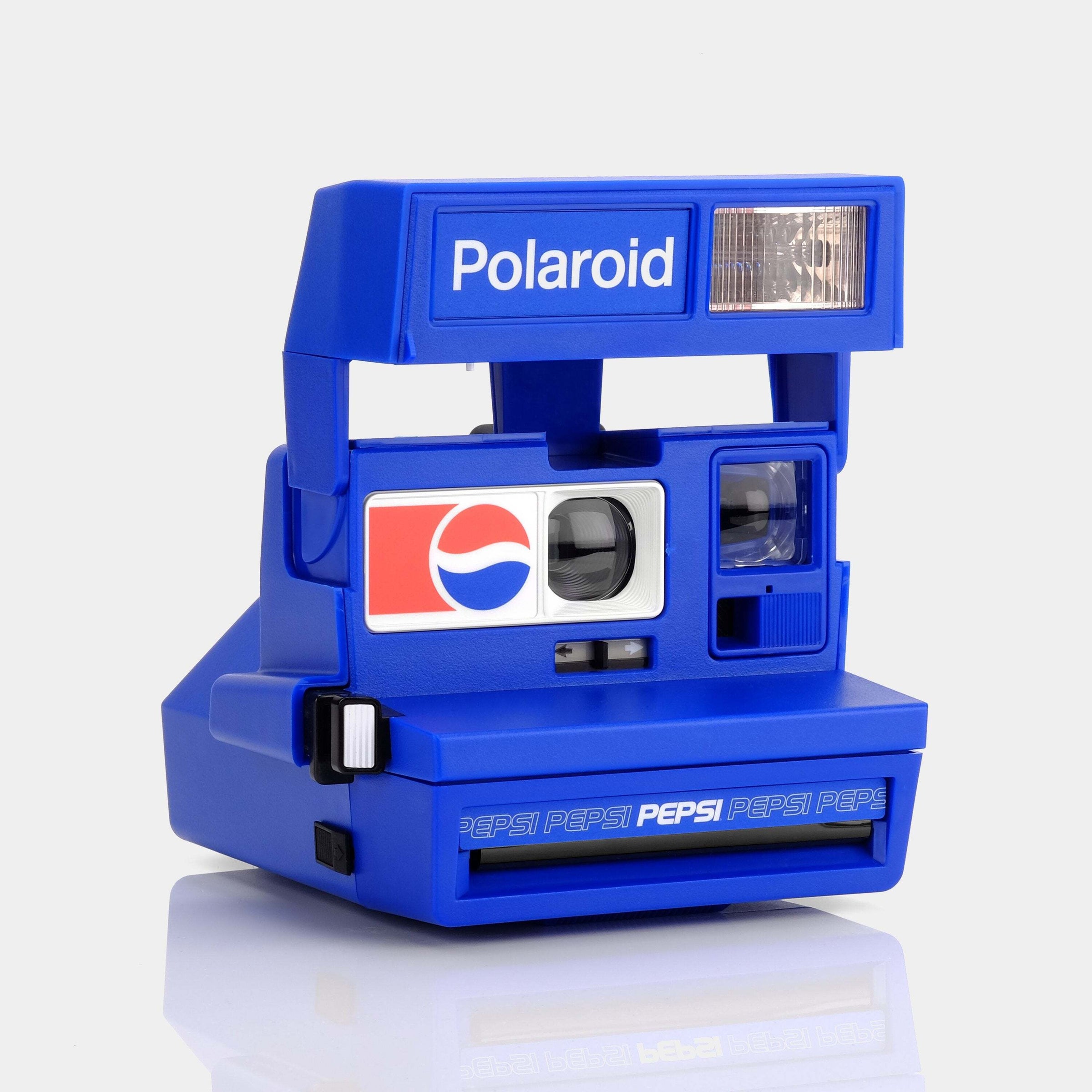 Gammeldags Somatisk celle eskortere Pepsi Polaroid 600 Instant Film Camera [RETRO] | The Pineapple Store